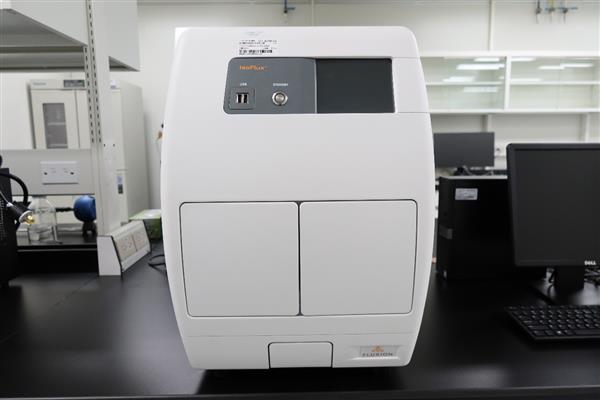 C6 微流體型循環腫瘤細胞篩選系統